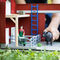 Large Red Barn With Animals & Accessories