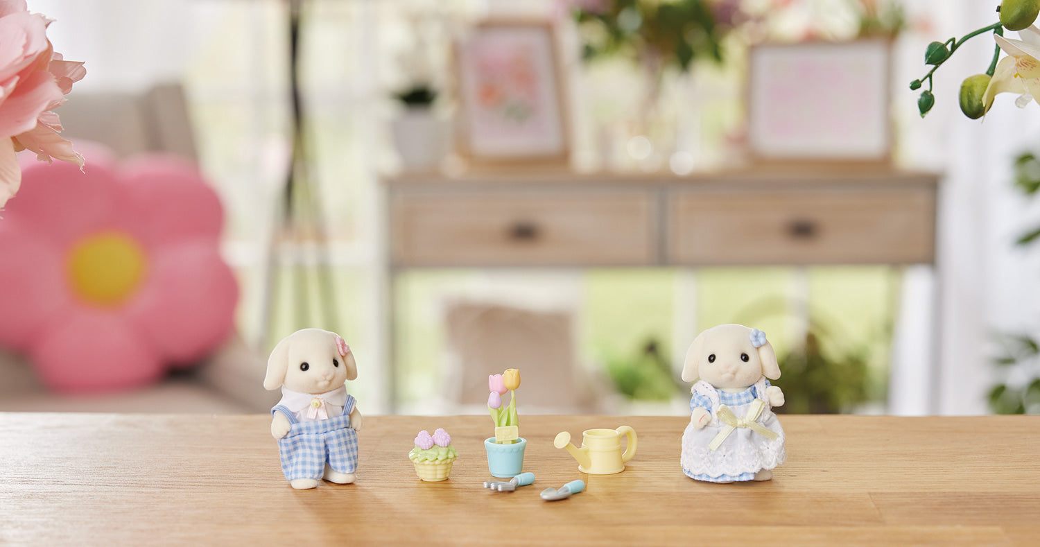 Calico Critters Blossom Gardening Set - Flora Rabbit Sister & Brother Figures With Accessories